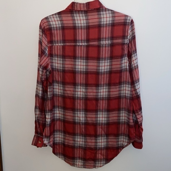 C & C California Kyle Plaid Button Down Rayon Blouse in size m, EUC - Picture 6 of 7